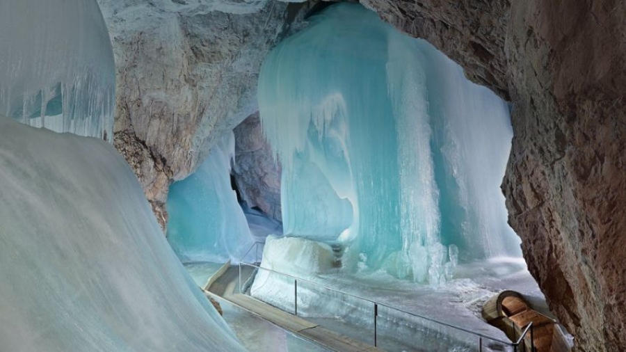 FRANKFURT - CROATIA - SLOVENIA - ÁO